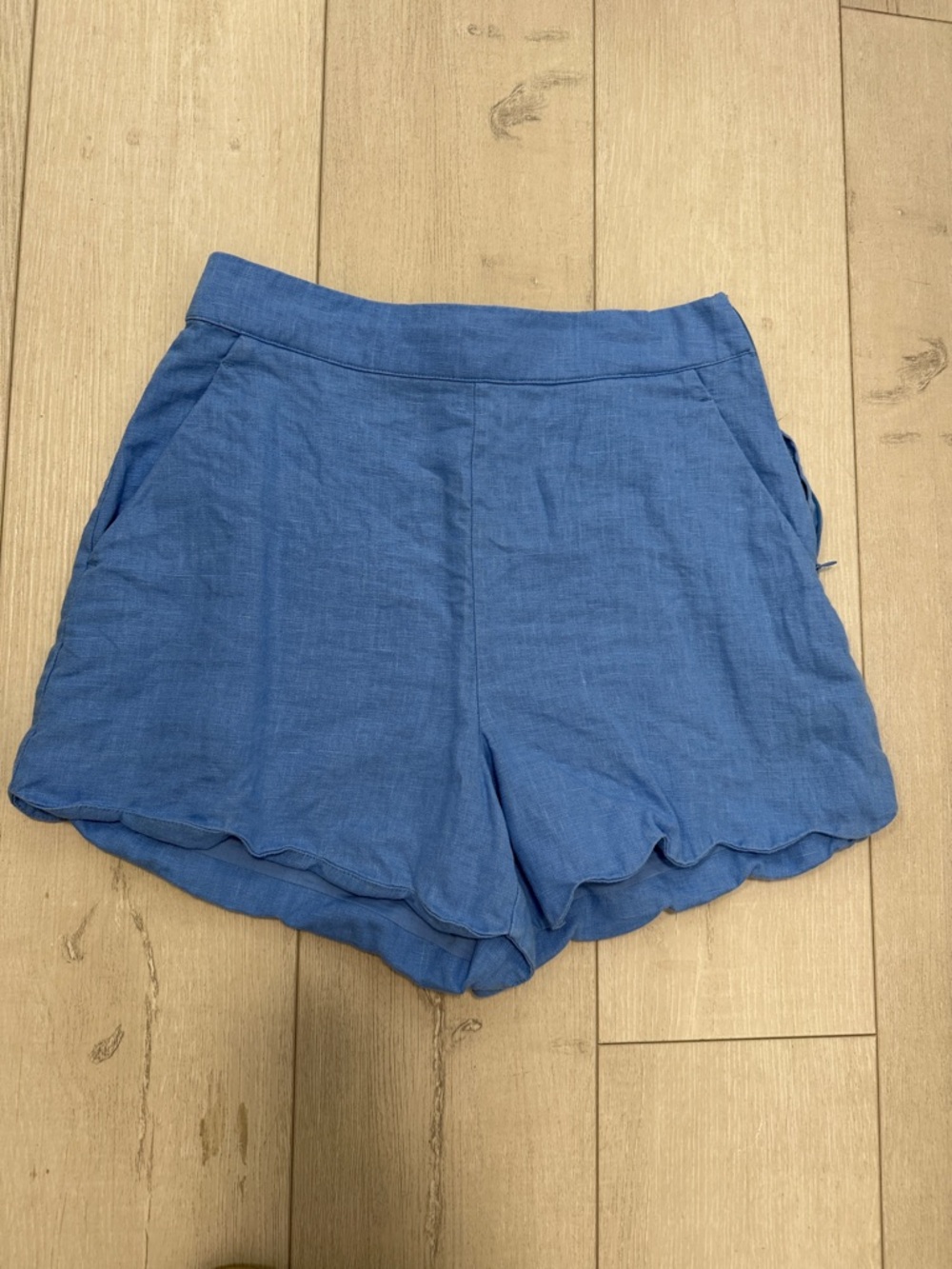 Abercrombie Scalloped Hem Linen Women's Blue Shorts